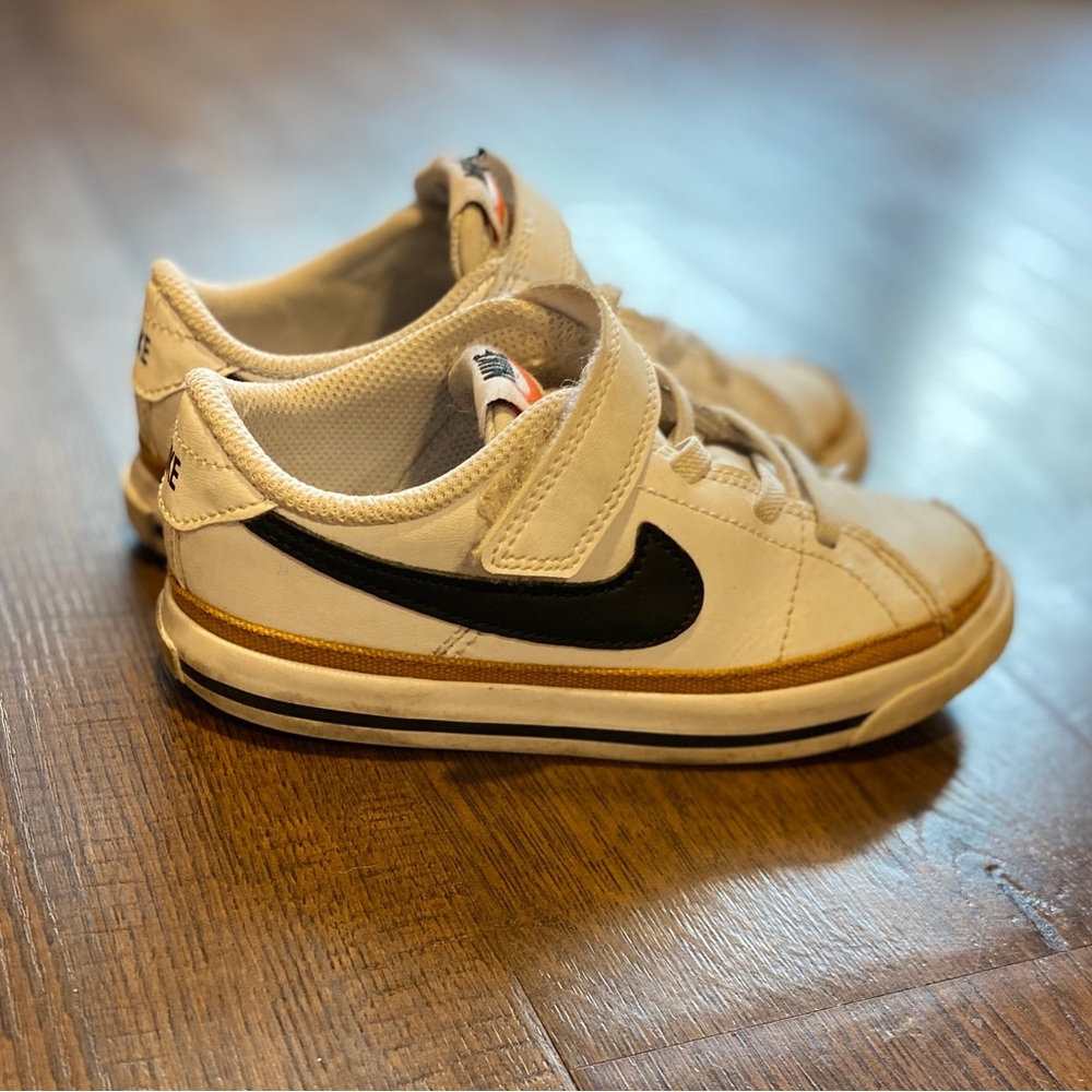 Nike Kids' Cream and Black Sneakers